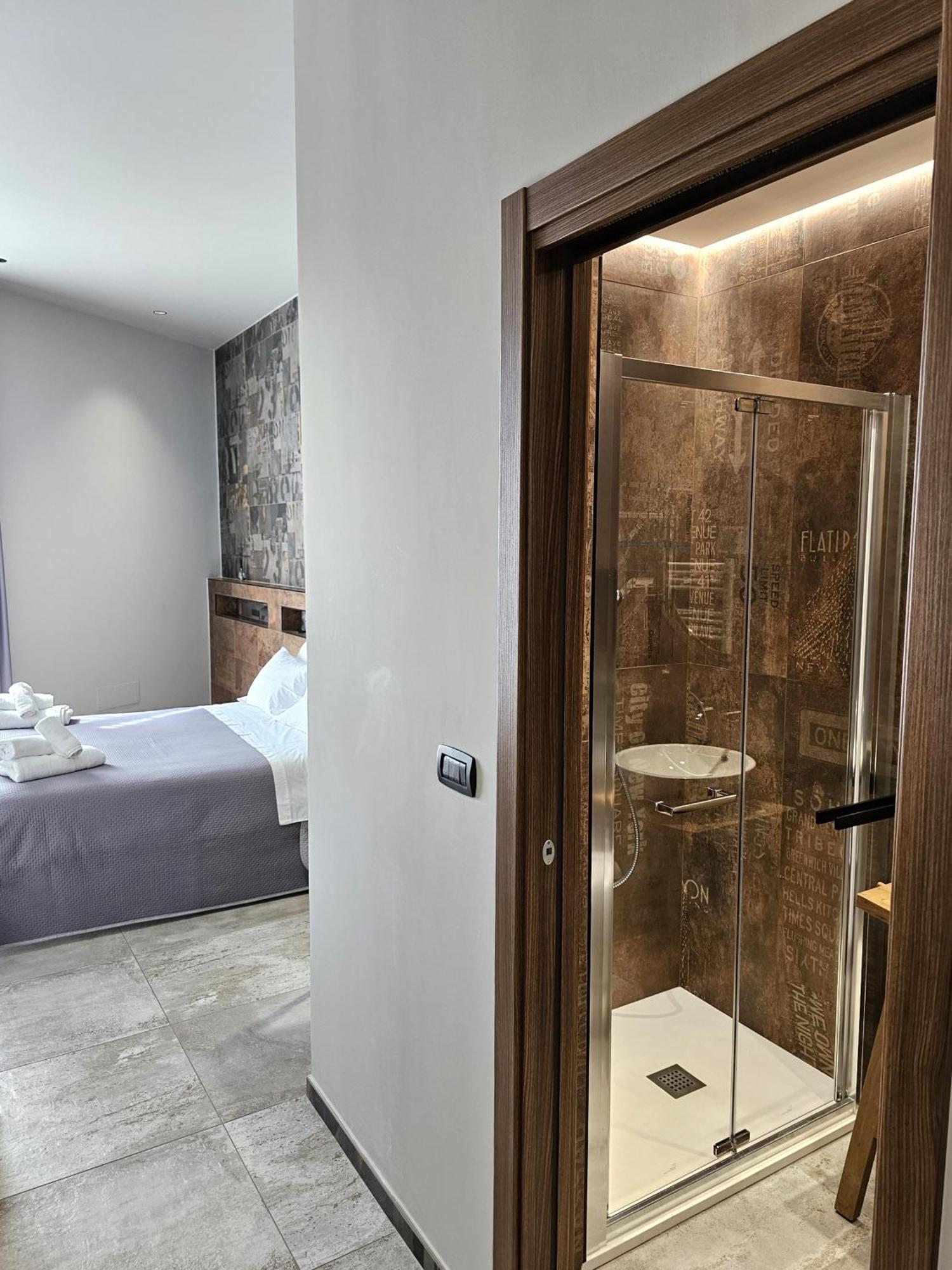 Binario1 Rooms Barletta Zewnętrze zdjęcie