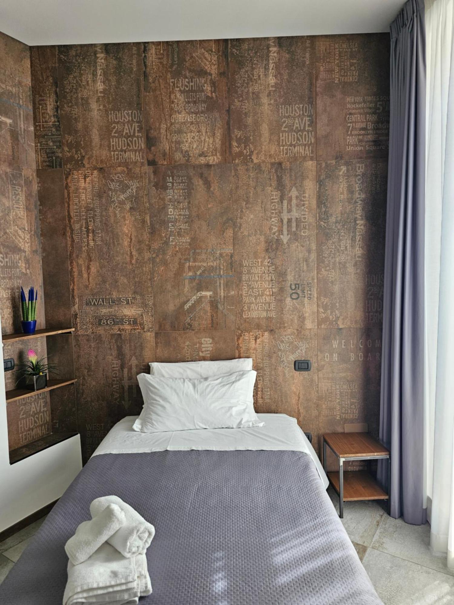 Binario1 Rooms Barletta Zewnętrze zdjęcie